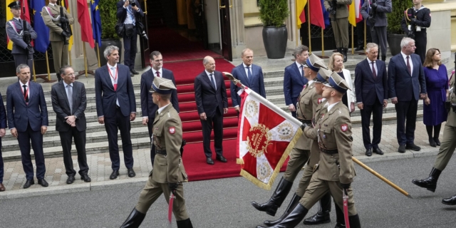 Γερμανία και Πολωνία σε κοινό μέτωπο κατά της ρωσικής απειλής