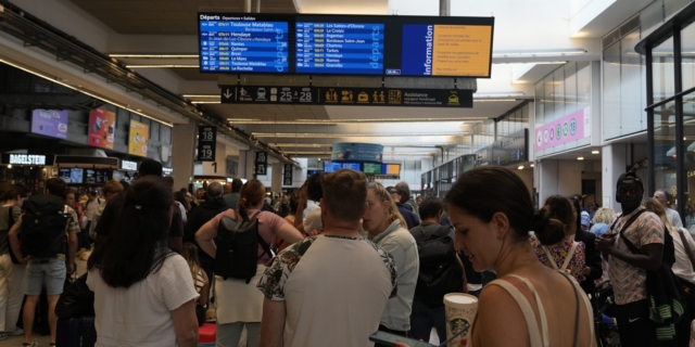Καθυστερήσεις μετά το σαμποτάζ στο σιδηροδρομικό δίκτυο στη Γαλλία