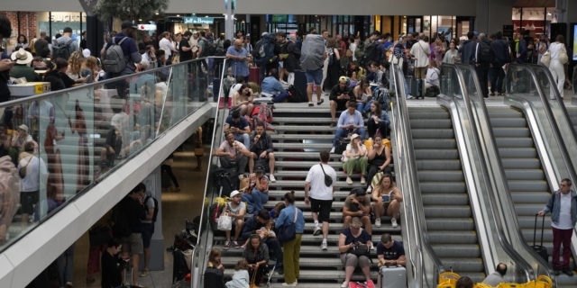 Παρέλυσε το σιδηροδρομικό δίκτυο της Γαλλίας