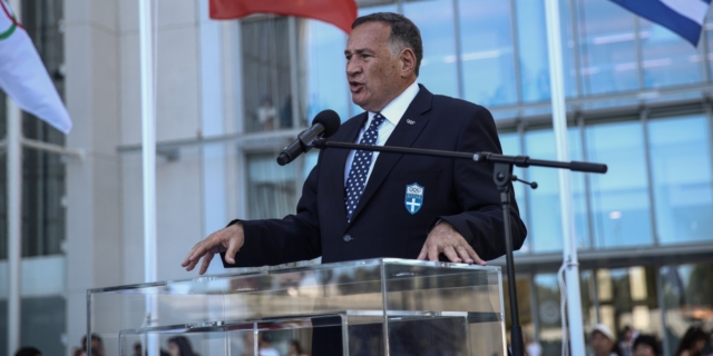 Καπράλος στο SPORT24: “Αυτοί οι τέσσερις ήθελαν μόνο άνδρα σημαιοφόρο, χωρίς να τον συνοδεύει γυναίκα”