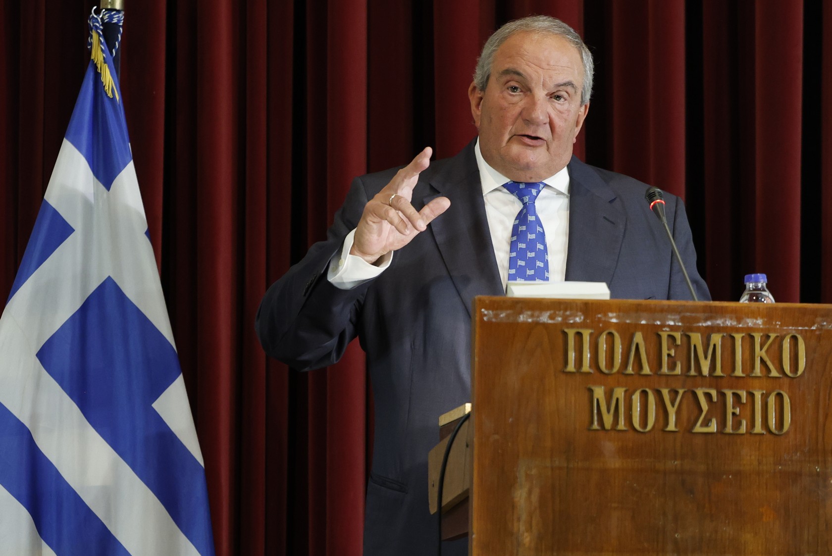 Ο Κ. Καραμανλής