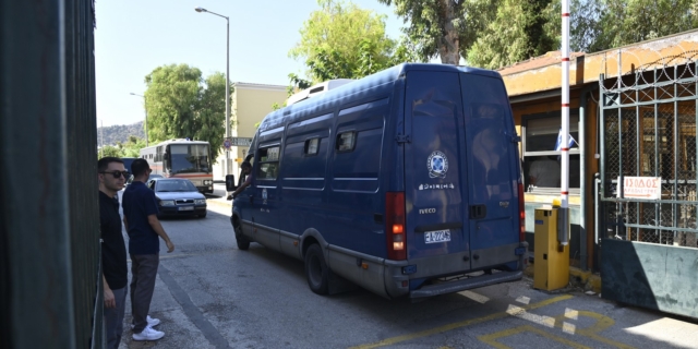 Κύκλωμα εκβιαστών: Στη φυλακή πέντε κατηγορούμενοι