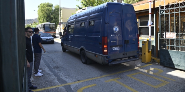 Κύκλωμα εκβιασμών: Στον ανακριτή η “Νάνσυ” και πέντε ακόμη κατηγορούμενοι