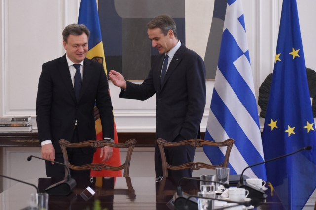 Μητσοτάκης σε Μολδαβό ομόλογό του: Μπορείτε πάντα να υπολογίζετε στην υποστήριξη της Ελλάδας