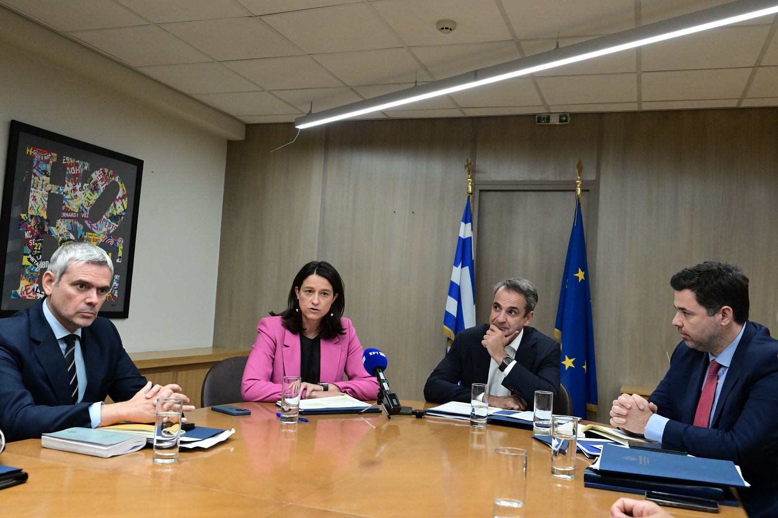 Επίσκεψη του Πρωθυπουργού Κυριάκου Μητσοτάκη στο υπουργείο Εργασίας και Κοινωνικής Ασφάλισης