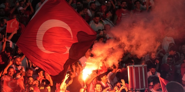 Euro 2024, Ολλανδία – Τουρκία: Επεισόδια μεταξύ των οπαδών​ μετά το τέλος του αγώνα