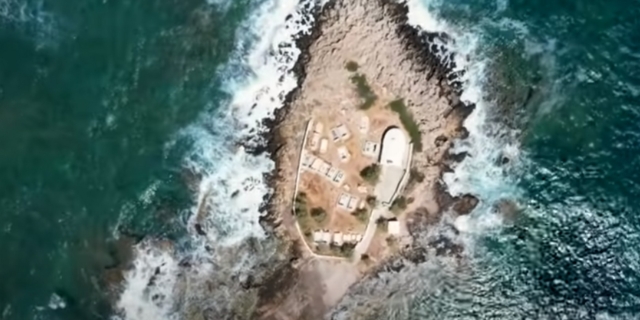 “Το νησί των νεκρών”: Το μοναδικό μέρος της Ελλάδας που δεν θα θέλατε να περάσετε τις διακοπές σας