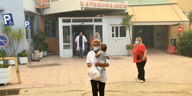 Φωτιά στο Καραμανδάνειο Νοσοκομείο στην Πάτρα