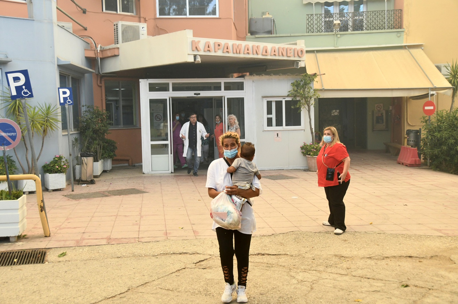 Φωτιά στο Καραμανδάνειο Νοσοκομείο στην Πάτρα