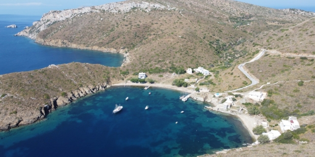 Θύμαινα: Το ακριτικό διαμάντι του Αιγαίου με τις πανέμορφες παραλίες