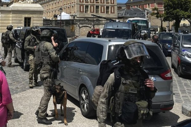 Συναγερμός στη Γαλλία – Εκκενώνεται το Παλάτι των Βερσαλλιών