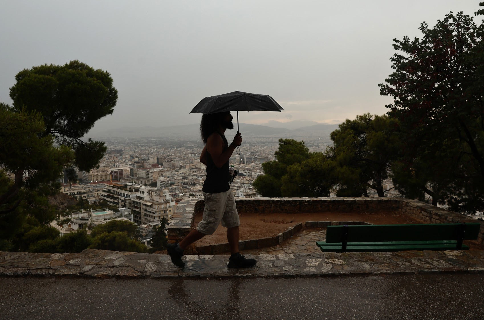 Σε κόκκινο συναγερμό για καταιγίδες 11 περιοχές - Πότε θα 