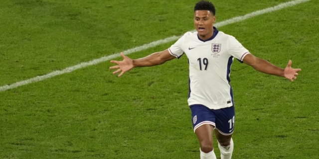 Ολλανδία-Αγγλία 1-2: Τα λιοντάρια των ανατροπών λύγισαν τους οράνιε με ήρωα τον Γουότκινς και ονειρεύονται τον τίτλο