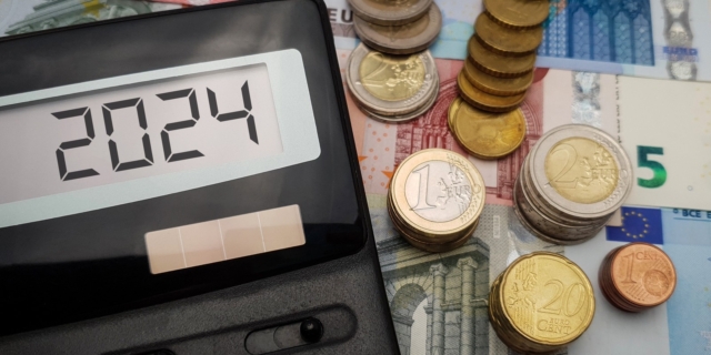 Μεγαλοοφειλέτες με αρύθμιστα χρέη – Έρχεται η “μαύρη λίστα” με τα ονόματα