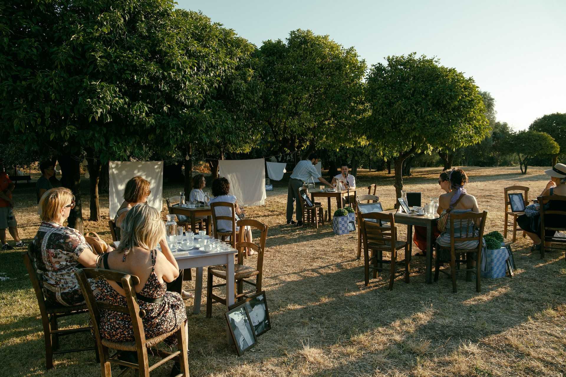 Γιώργης Ζάρκος Τρεις πέτρες, μια βιτρίνα κι ένας εγκλεισμός