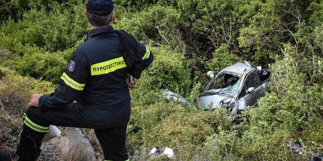 Χανιά: Αυτοκίνητο έπεσε σε γκρεμό- Σώος ο ηλικιωμένος οδηγός