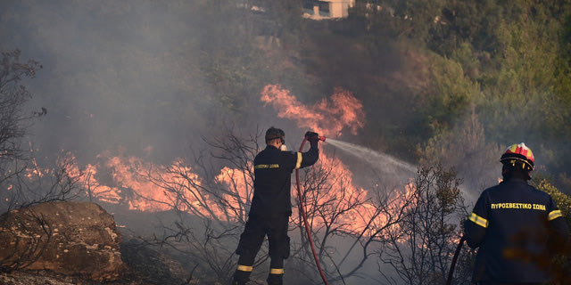 Τι γράφουν τα διεθνή MME για τη μεγάλη φωτιά στην Αττική