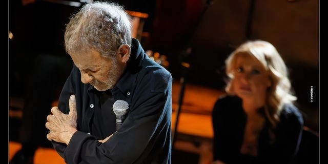 Σταύρος Ξαρχάκος στον Λυκαβηττό – Ένα ροκ ραντεβού με το “Ρεμπέτικο”