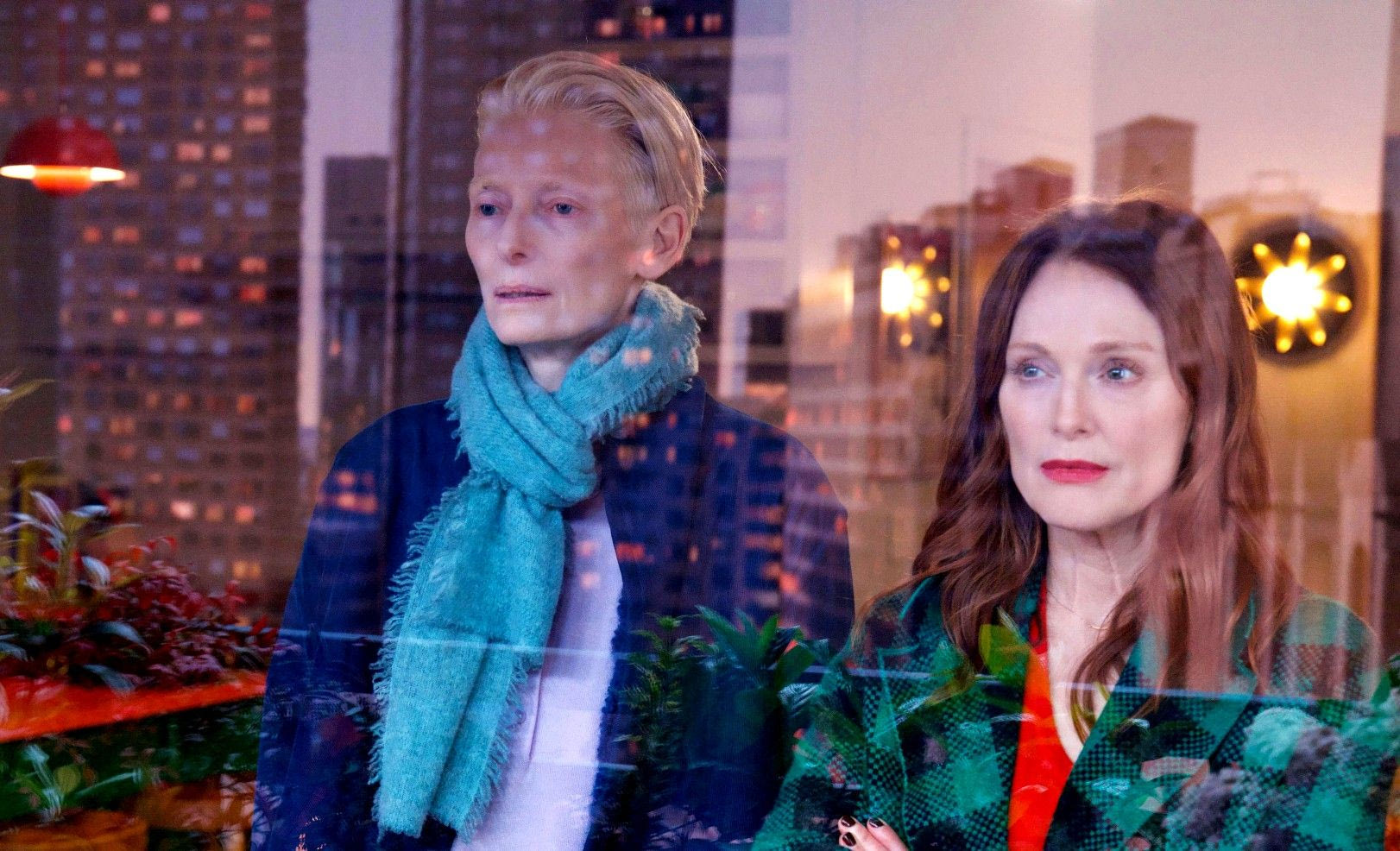 Τίλντα Σουίντον και Τζούλιαν Μουρ