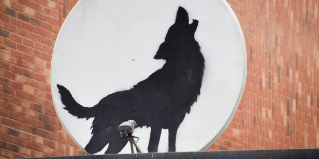 Κλάπηκε το νέο έργο του Banksy – Το βίντεο από το περιστατικό