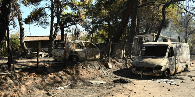 Συνεχίζονται οι προσαγωγές και οι συλλήψεις για πλιάτσικο στις πληγείσες περιοχές