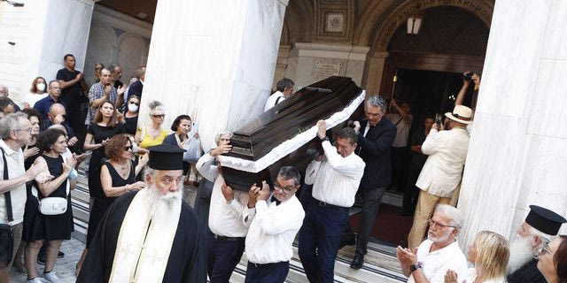 Κηδεία Χρήστου Γιανναρά