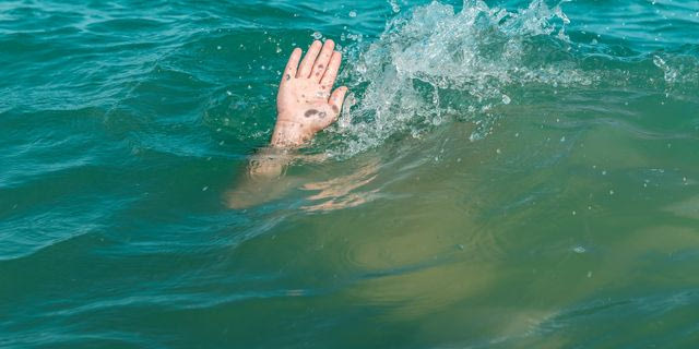 Χανιά: Διασωληνωμένος 44χρονος που ανασύρθηκε από την θάλασσα