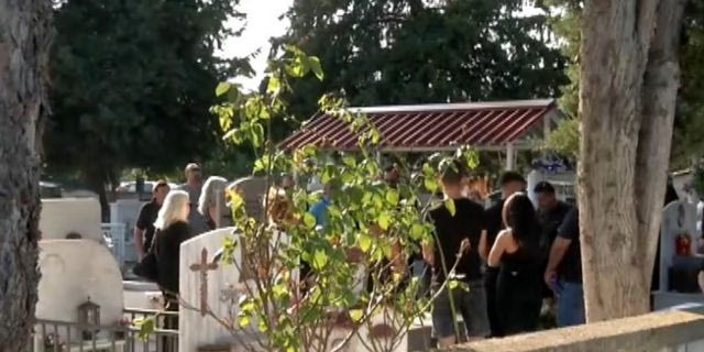 Ημαθία: Μνημόσυνο για τον 19χρονο Γιάννη- “Άλλο παιδί δεν θα χαθεί” λέει ο πατέρας του