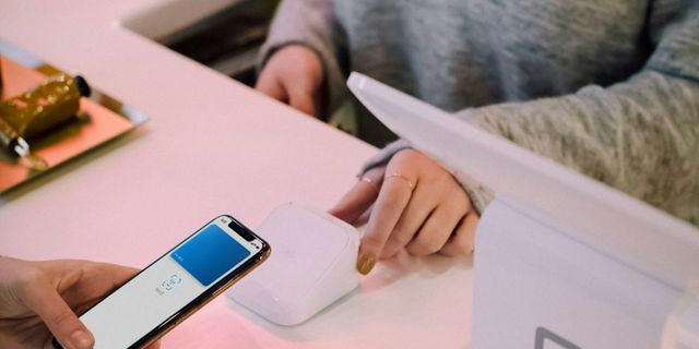 Υποχρέωση απόκτησης POS και αξιολόγηση των επιλογών των επιχειρήσεων