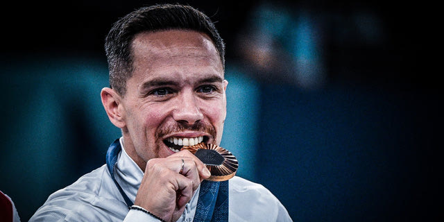 Ολυμπιακοί Αγώνες, Λευτέρης Πετρούνιας: Η απονομή του χάλκινου μεταλλίου