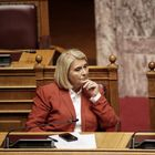 Γιατί μιλούν και προκαλούν ανθρώπους που καταστρέφονται;