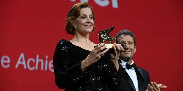 Sigourney Weaver