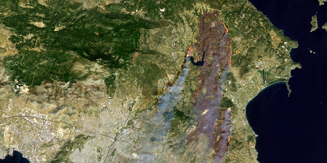 Καταστροφική φωτιά στην Αττική