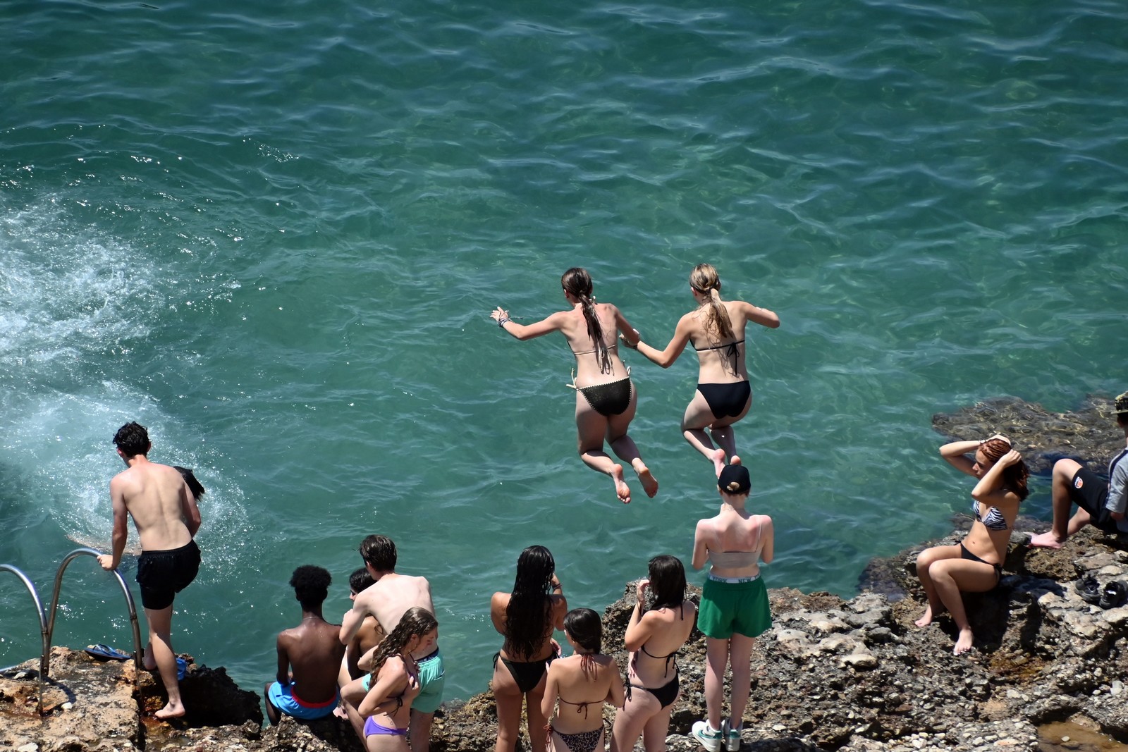 Καιρός: Έρχεται τριήμερο θερμικό επεισόδιο – Τι θα γίνει με τα μελτέμια