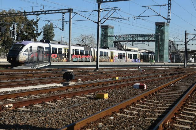 Συρμός του προαστιακού