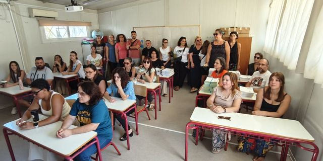 Σχολεία: Μέχρι και 31 άτομα σε αίθουσα-κοντέινερ 36τμ μετά από συγχώνευση