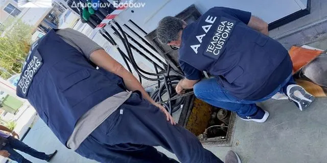 ΑΑΔΕ: Διετές “λουκέτο” σε 3 πρατήρια καυσίμων