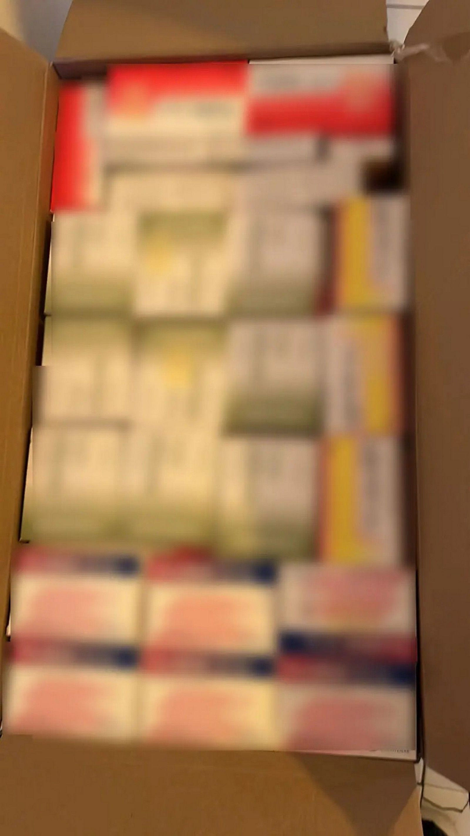 Μέρος των κατασχεθέντων από τις έρευνες για την απάτη σε βάρος του ΕΟΠΥΥ.