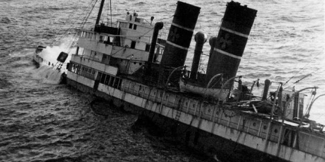 Eικόνες από το ατμόπλοιο ΑΔΡΙΑΣ, το μοναδικό ναυάγιο της Φαλκονέρας, που βυθίστηκε πριν από 73 χρόνια μετά από προσάραξη.