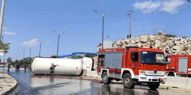 Ανατροπή βυτιοφόρου με υγραέριο στο Σχιστό