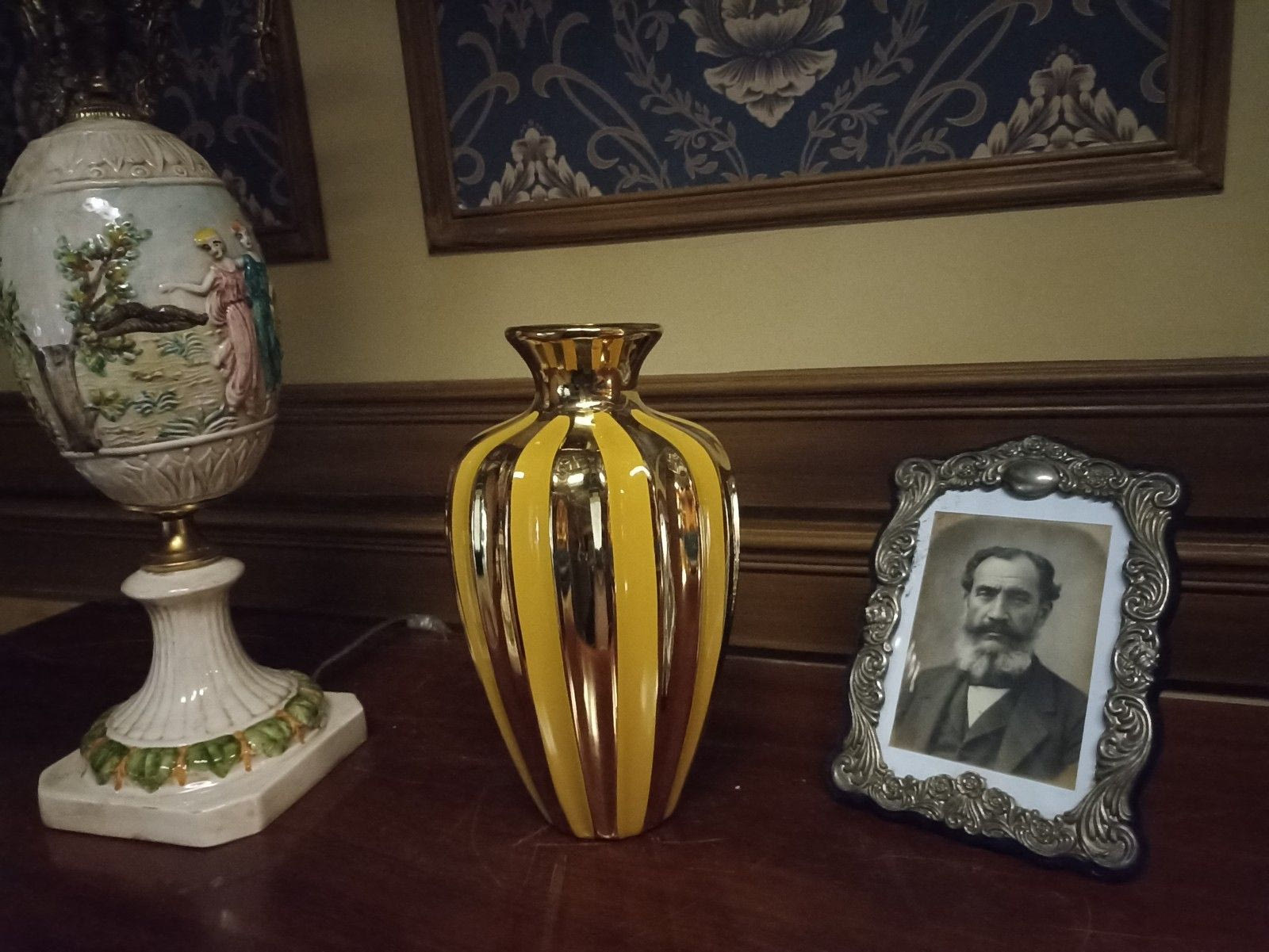 Λεπτομέρεια από τα δωμάτια του "Grand Hotel"