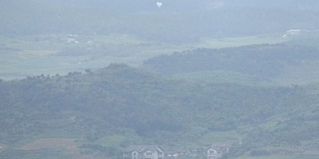 Μπαλόνια στα σύνορα Βόρειας - Νότιας Κορέας