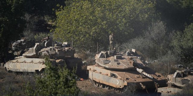Ισραηλινά άρματα μάχης στο βόρειο Ισραήλ
