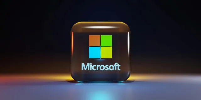 Συναγερμός για κυβερνοεπίθεση στη Microsoft – Χτύπημα σε άγνωστο κενό ασφαλείας