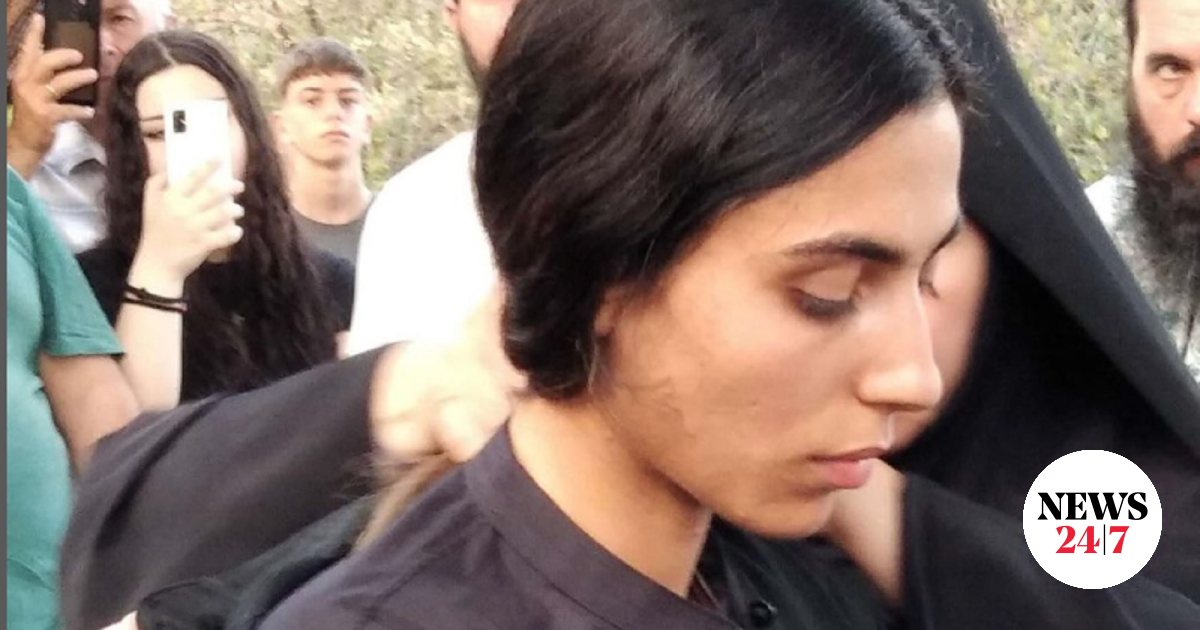 H 23χρονη Ελληνίδα TikToker που έγινε μοναχή - Το νέο της όνομα
