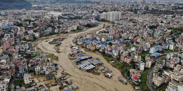 Νεπάλ: Εκατόμβη νεκρών από τις πλημμύρες – Κλείνουν τα σχολεία