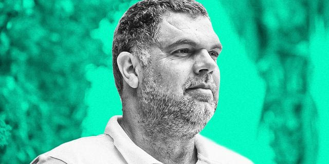 Ο Δημήτρης Παπανικολάου βγήκε μπροστά για να κερδίσει το καλό