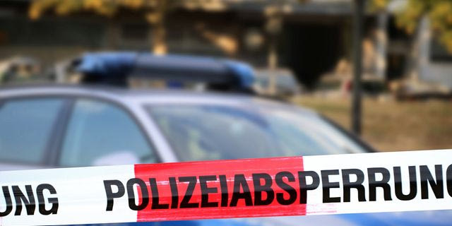 Κολωνία: Από βόμβα σε είσοδο νυχτερινού κέντρου η έκρηξη – Μια τραυματίας