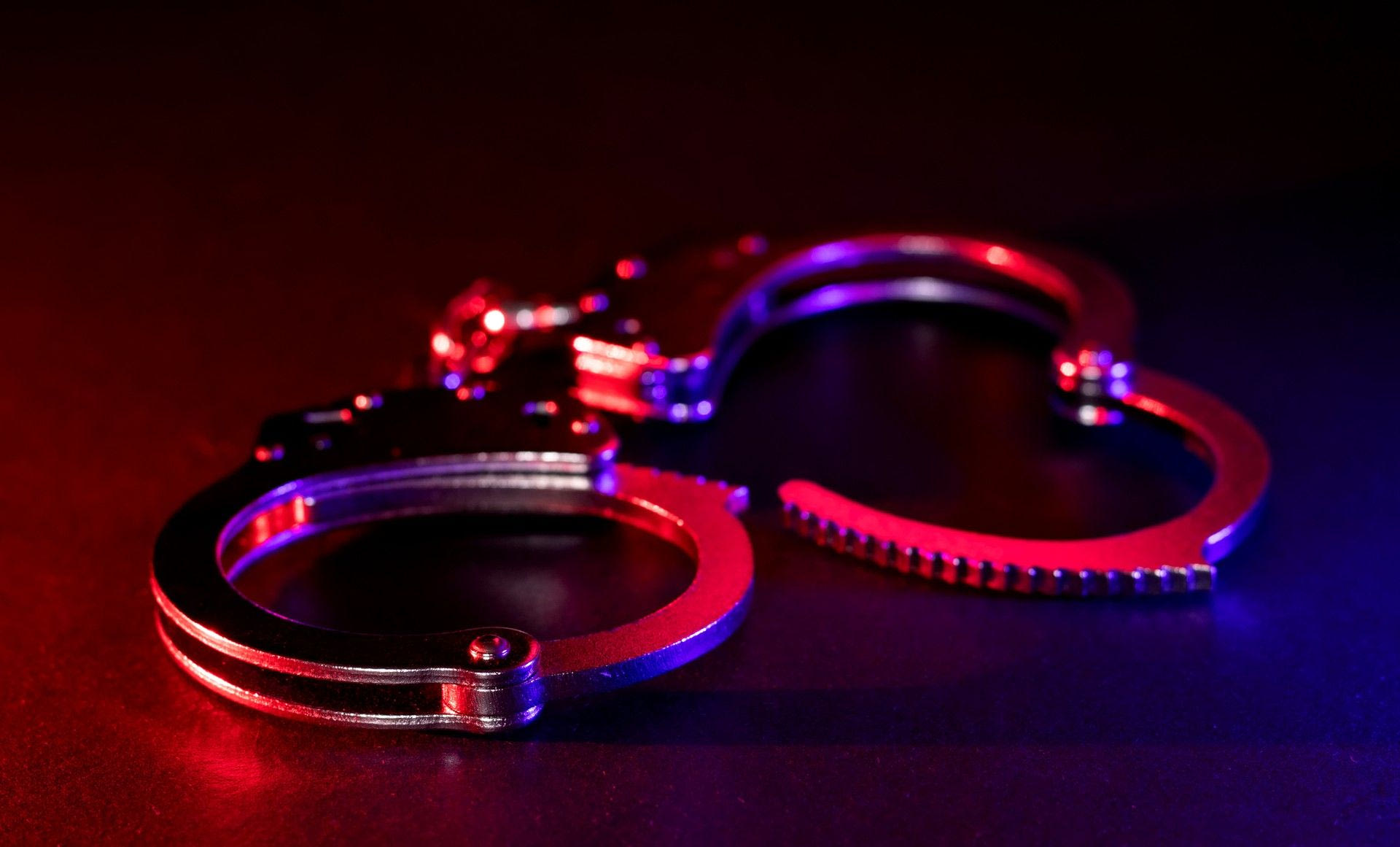 Feeld, το άγνωστο dating app για φετιχιστές και λάτρεις του BDSM