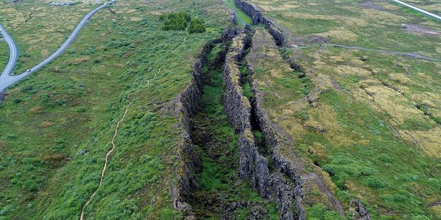 Βίντεο παρουσιάζει τον “μαγευτικό” χορό των τεκτονικών πλακών, όπως αλλάζουν τη θέση των ηπείρων